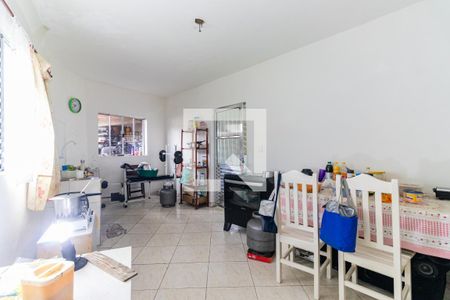 Casa à venda com 140m², 3 quartos e 3 vagas Casa à venda com 140m², 3 quartos e 3 vagasCozinha