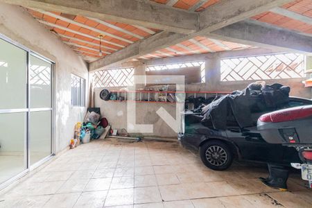Casa à venda com 140m², 3 quartos e 3 vagas Casa à venda com 140m², 3 quartos e 3 vagasGaragem