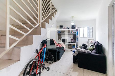 Sala de casa à venda com 3 quartos, 140m² em Vila Marari, São Paulo