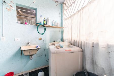 Casa à venda com 140m², 3 quartos e 3 vagas Casa à venda com 140m², 3 quartos e 3 vagasLavanderia
