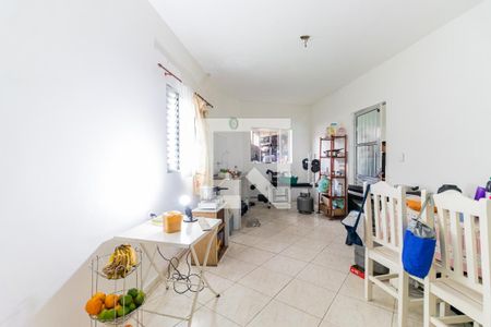 Casa à venda com 140m², 3 quartos e 3 vagas Casa à venda com 140m², 3 quartos e 3 vagasCozinha