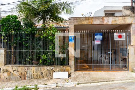 Casa à venda com 216m², 5 quartos e 1 vagaFachada
