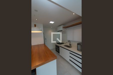 Cozinha de apartamento à venda com 2 quartos, 74m² em Parque Rural Fazenda Santa Cândida, Campinas