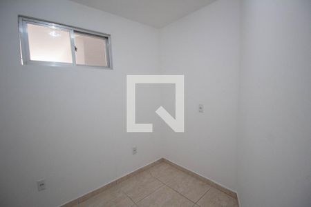 Quarto 2 de apartamento para alugar com 2 quartos, 50m² em Olaria, Rio de Janeiro