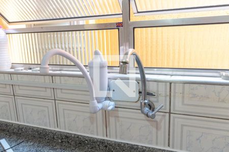 Casa à venda com 170m², 3 quartos e 4 vagasCozinha - Torneira