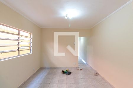 Casa à venda com 170m², 3 quartos e 4 vagasCopa