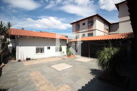 Casa à venda com 90m², 3 quartos e 1 vagaQuintal