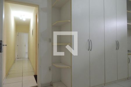 Casa à venda com 548m², 8 quartos e 2 vagasQuarto Suíte 6