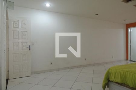Casa à venda com 548m², 8 quartos e 2 vagasQuarto Suíte 4
