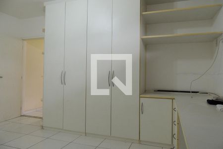 Casa à venda com 548m², 8 quartos e 2 vagasQuarto Suíte 6