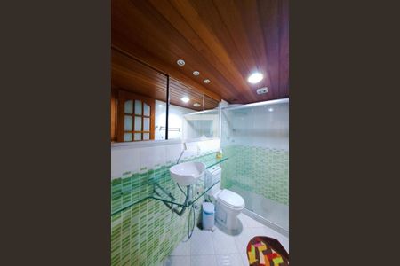 Casa à venda com 434m², 5 quartos e 2 vagas Casa à venda com 434m², 5 quartos e 2 vagasBanheiro 2