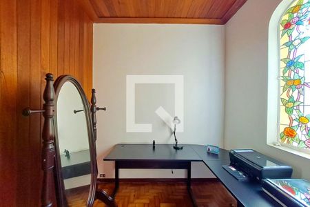 Casa à venda com 434m², 5 quartos e 2 vagas Casa à venda com 434m², 5 quartos e 2 vagasQuarto 3