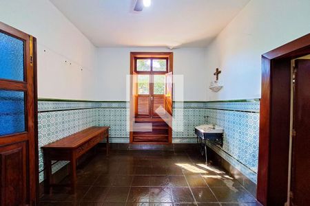 Casa à venda com 434m², 5 quartos e 2 vagas Casa à venda com 434m², 5 quartos e 2 vagasCopa