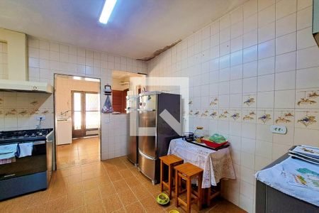 Casa à venda com 434m², 5 quartos e 2 vagas Casa à venda com 434m², 5 quartos e 2 vagasCozinha