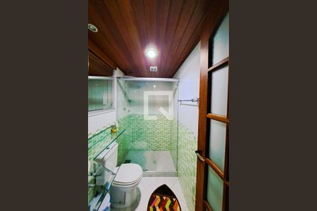 Casa à venda com 434m², 5 quartos e 2 vagas Casa à venda com 434m², 5 quartos e 2 vagasBanheiro 2