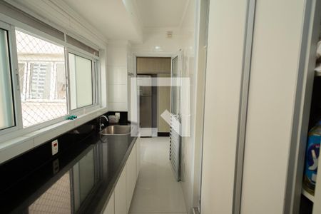 Apartamento à venda com 155m², 4 quartos e 3 vagas Apartamento à venda com 155m², 4 quartos e 3 vagasÁrea de Serviço