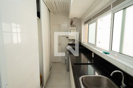 Apartamento à venda com 155m², 4 quartos e 3 vagas Apartamento à venda com 155m², 4 quartos e 3 vagasÁrea de Serviço