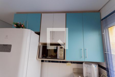 Apartamento à venda com 140m², 3 quartos e 2 vagas Apartamento à venda com 140m², 3 quartos e 2 vagasArmário