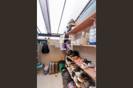 Apartamento à venda com 90m², 2 quartos e 1 vaga Apartamento à venda com 90m², 2 quartos e 1 vagaDespensa