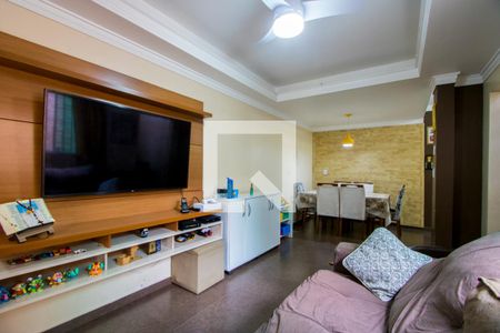 Casa à venda com 199m², 5 quartos e 3 vagas Casa à venda com 199m², 5 quartos e 3 vagasCasa 2 - Sala