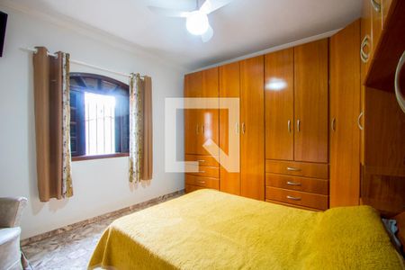 Casa à venda com 199m², 5 quartos e 3 vagas Casa à venda com 199m², 5 quartos e 3 vagasCasa 1 - Quarto 3