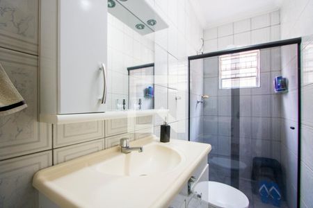 Casa à venda com 199m², 5 quartos e 3 vagas Casa à venda com 199m², 5 quartos e 3 vagasCasa 1 - Banheiro social 2