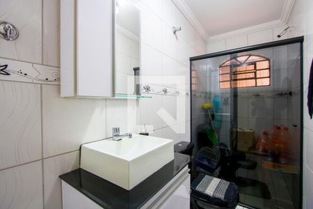 Casa à venda com 199m², 5 quartos e 3 vagas Casa à venda com 199m², 5 quartos e 3 vagasCasa 1 - Banheiro social 1