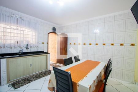 Casa à venda com 199m², 5 quartos e 3 vagas Casa à venda com 199m², 5 quartos e 3 vagasCasa 1 - Cozinha