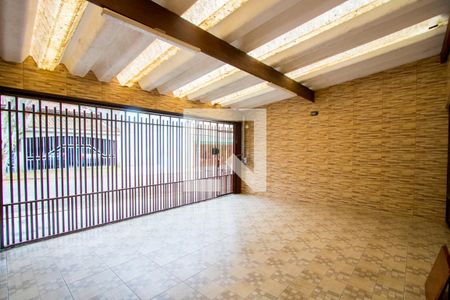 Casa à venda com 199m², 5 quartos e 3 vagas Casa à venda com 199m², 5 quartos e 3 vagasGaragem