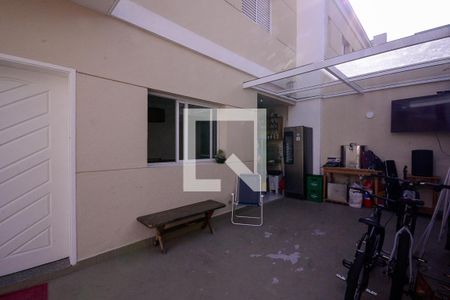 Casa à venda com 120m², 4 quartos e 2 vagasEntrada/ Quintal 