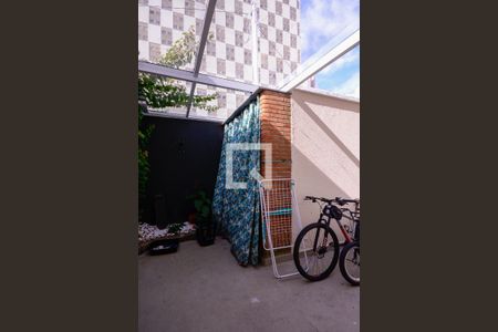 Casa à venda com 120m², 4 quartos e 2 vagasEntrada/ Quintal 