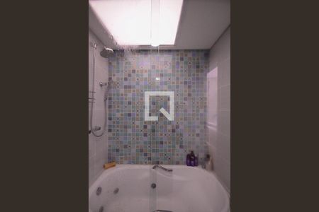 Casa à venda com 120m², 4 quartos e 2 vagasBanheiro do Quarto 4