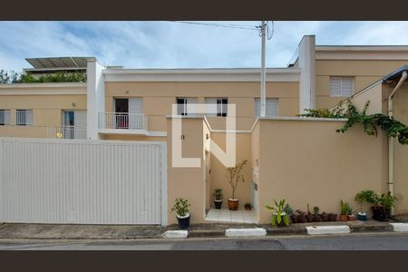 Casa à venda com 120m², 4 quartos e 2 vagasFachada 