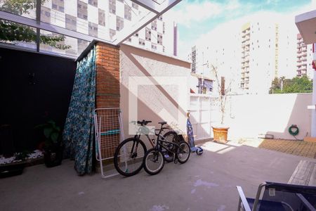 Casa à venda com 120m², 4 quartos e 2 vagasEntrada/ Quintal 