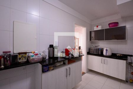 Casa à venda com 120m², 4 quartos e 2 vagasCozinha 