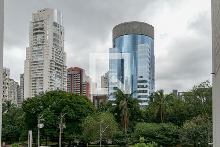 Vista da Suíte de apartamento para alugar com 2 quartos, 60m² em Cidade Monções, São Paulo