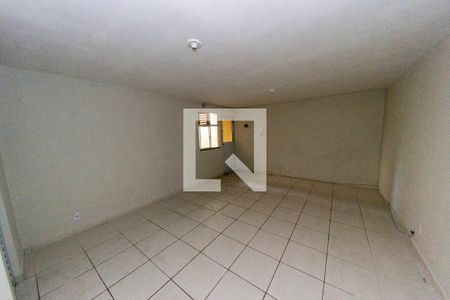 Sala/Quarto de apartamento para alugar com 0 quarto, 32m² em Cordovil, Rio de Janeiro