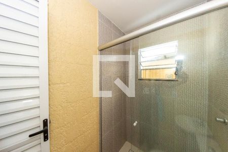 Banheiro de apartamento para alugar com 0 quarto, 32m² em Cordovil, Rio de Janeiro