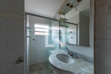 Casa à venda com 174m², 3 quartos e 2 vagasBanheiro Social