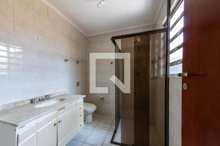 Casa à venda com 174m², 3 quartos e 2 vagasBanheiro da Suíte