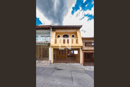 Casa à venda com 174m², 3 quartos e 2 vagasFachada