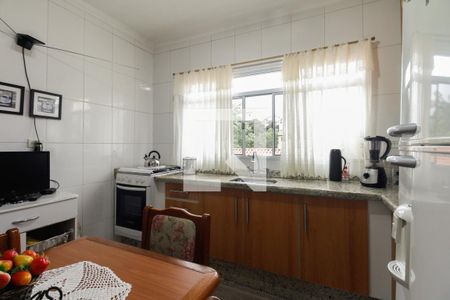 Casa à venda com 160m², 3 quartos e 3 vagasCozinha 