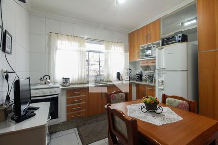 Casa à venda com 160m², 3 quartos e 3 vagasCozinha 