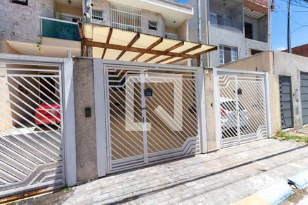 Casa à venda com 84m², 3 quartos e 2 vagasFachada