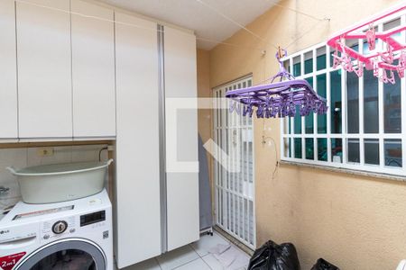 Casa à venda com 84m², 3 quartos e 2 vagasLavanderia