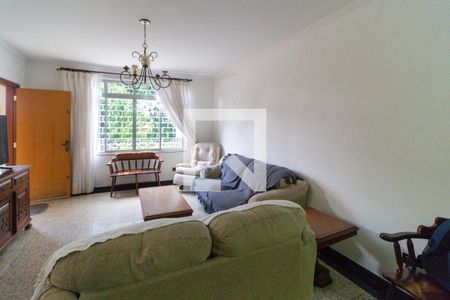 Sala de casa para alugar com 3 quartos, 230m² em Vila Monumento, São Paulo