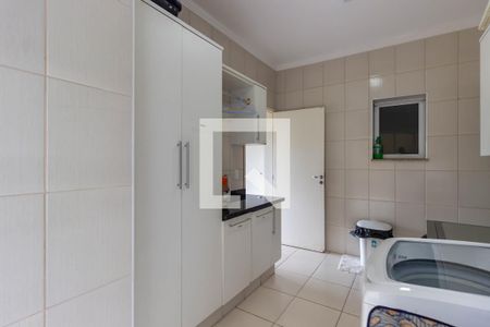 Casa de condomínio para alugar com 500m², 5 quartos e 8 vagasÁrea de Serviço