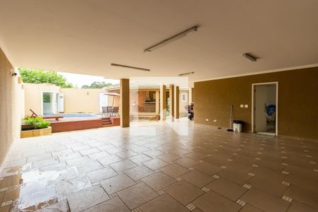 Casa de condomínio para alugar com 500m², 5 quartos e 8 vagasGaragem