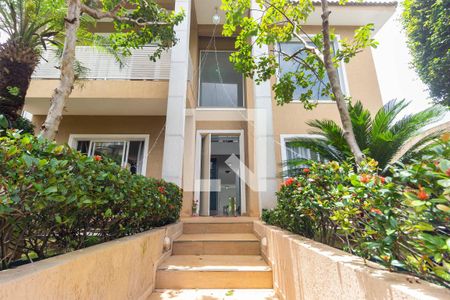 Casa de condomínio para alugar com 500m², 5 quartos e 8 vagasEntrada