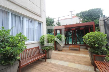 Apartamento para alugar com 92m², 2 quartos e 2 vagasLiving